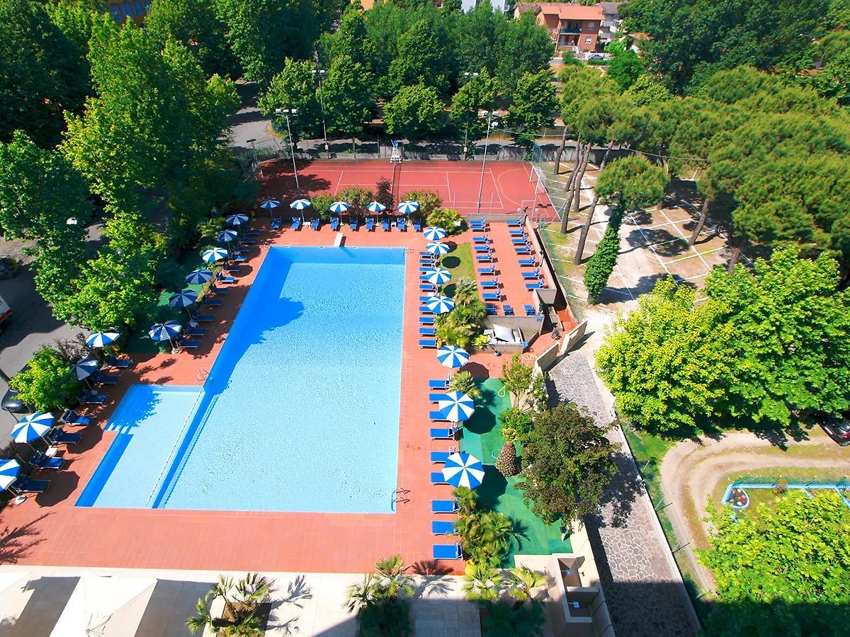 Hotel Ambasciatori Cesenatico 4*,